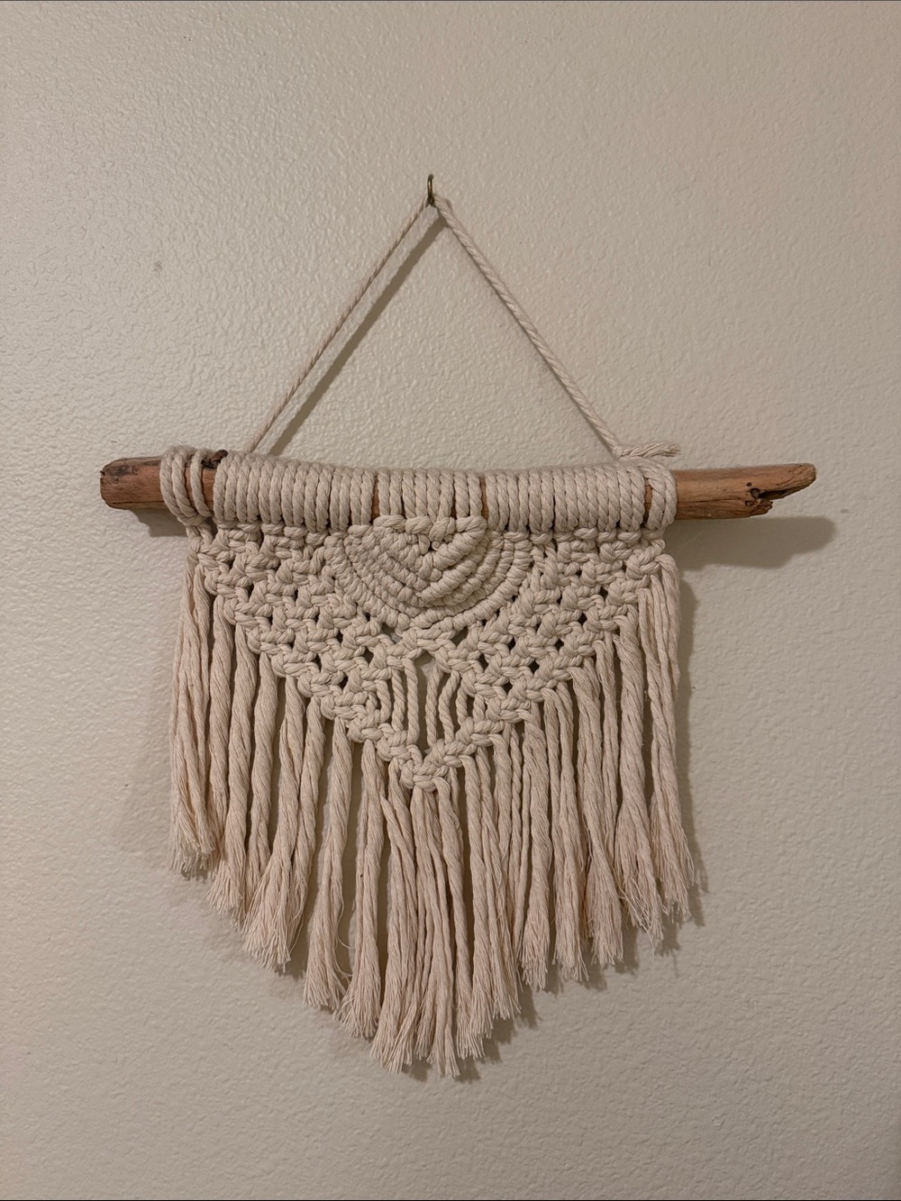 Handwoven Cream Macramé Wall Tapestry with Driftwood Accent